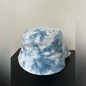Zara bucket hat size medium tie dye